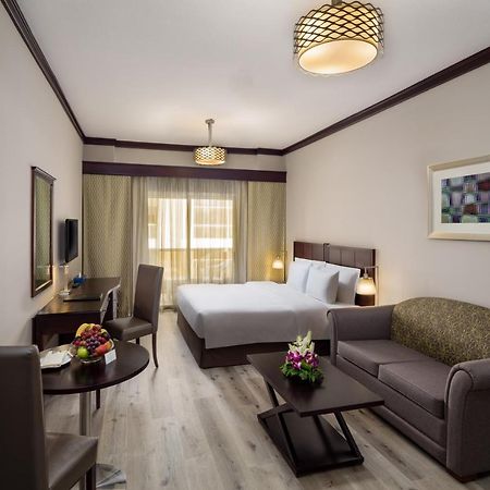 Savoy Crest Hotel Apartments Дубай Екстериор снимка