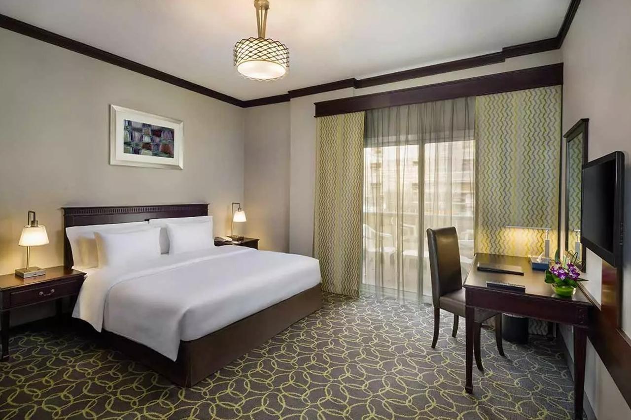 Savoy Crest Hotel Apartments Дубай Екстериор снимка